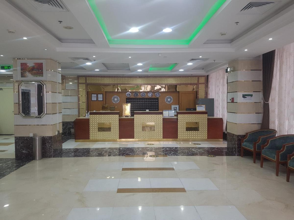 Karam Taibah Almasi Hotel Medina Kültér fotó