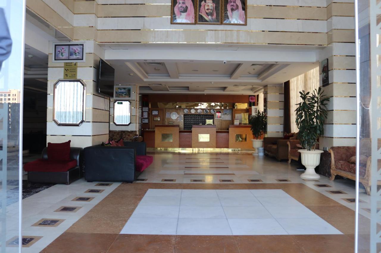 Karam Taibah Almasi Hotel Medina Kültér fotó
